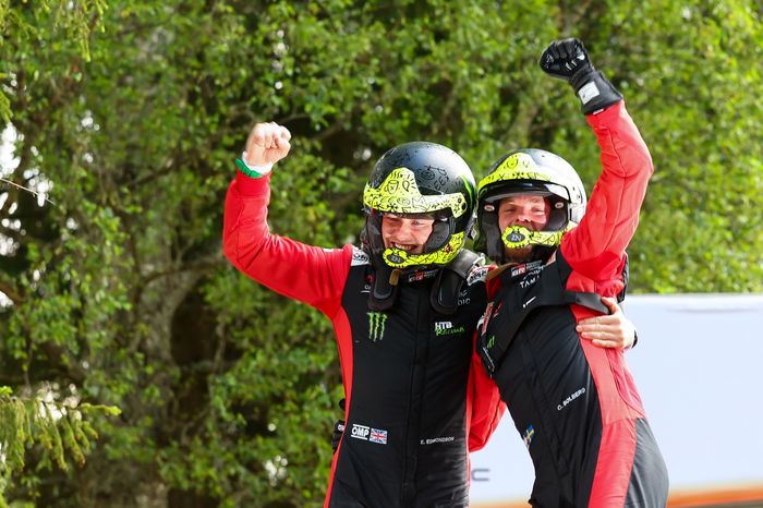 Winners Oliver Solberg, Elliott Edmondson, Toyota Gazoo Racing WRT Toyota GR Yaris Rally1