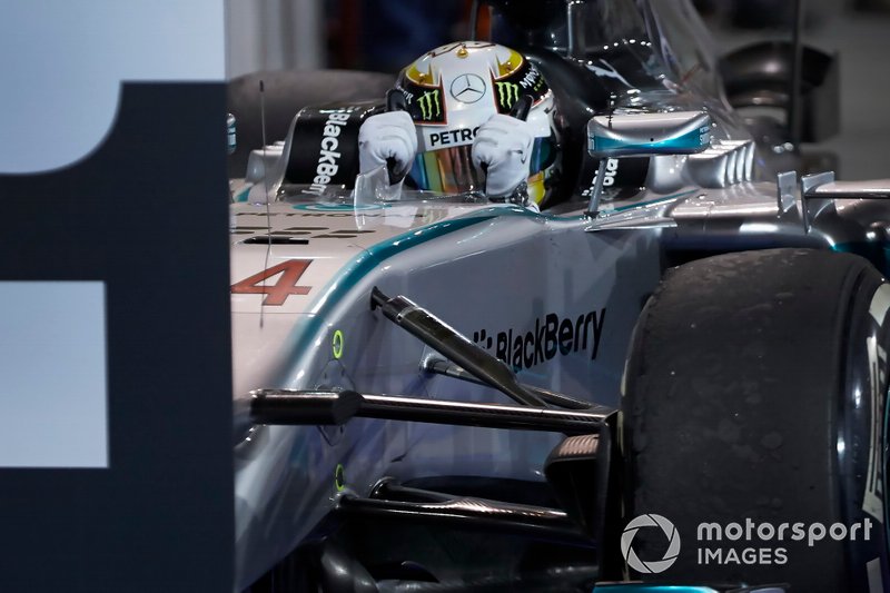 Lewis Hamilton, Mercedes W05, célèbre sa victoire