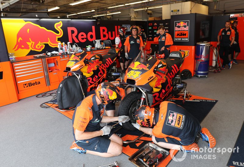 Garage of Pol Espargaro, Red Bull KTM Factory Racing