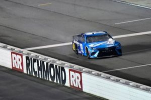 Martin Truex Jr., Joe Gibbs Racing, Toyota Camry Auto Owners Insurance