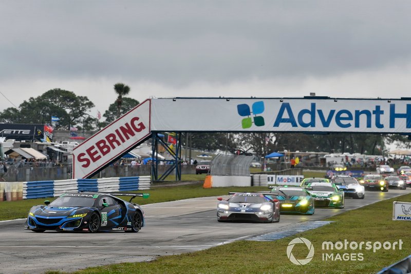 #86 Meyer Shank Racing w/ Curb-Agajanian Acura NSX GT3, GTD: Mario Farnbacher, Trent Hindman, Justin Marks
