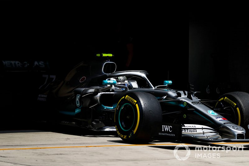 Valtteri Bottas, Mercedes AMG W10, leaves the garage