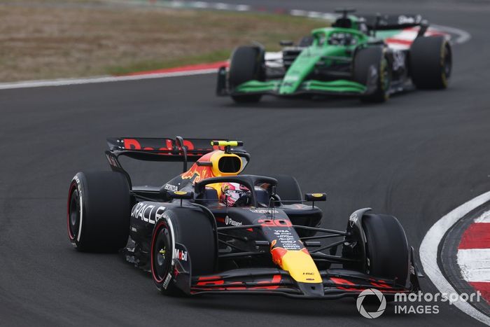 Nico Hulkenberg, Sauber, Liam Lawson, Red Bull Racing