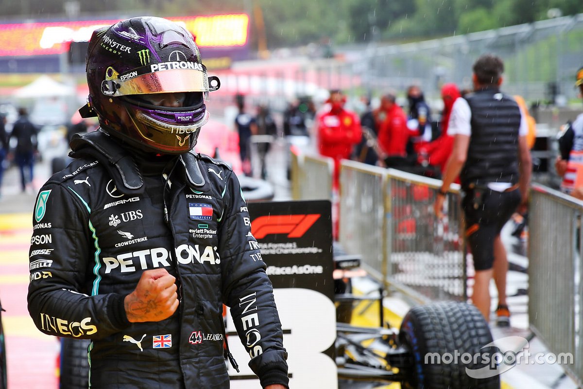Ganador de la pole Lewis Hamilton, Mercedes