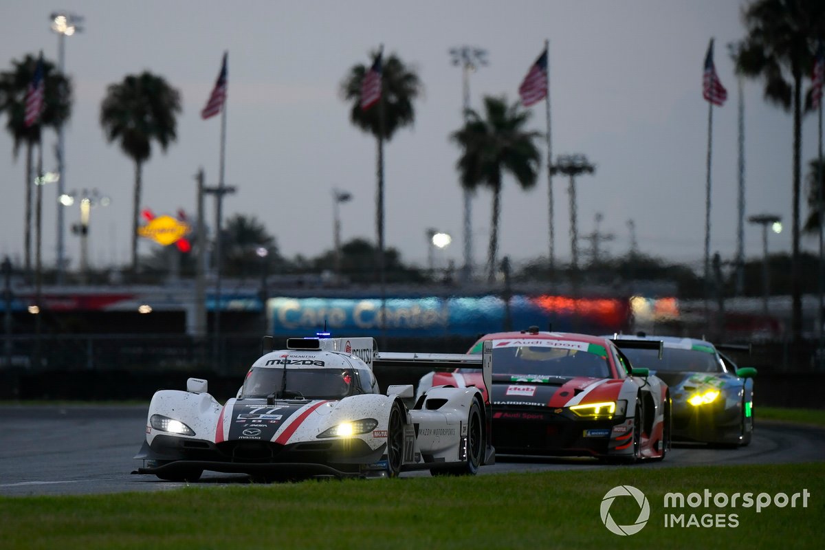 #77 Mazda Team Joest Mazda DPi, DPi: Oliver Jarvis, Tristan Nunez