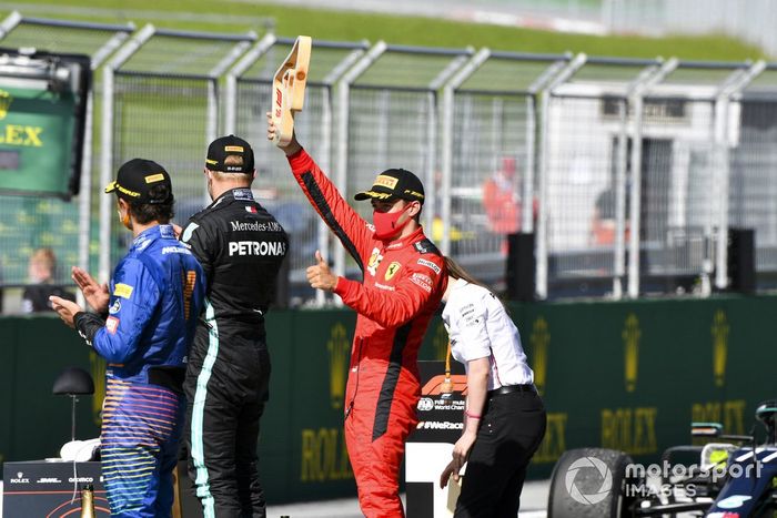 Podio: el segundo lugar Charles Leclerc, Ferrari