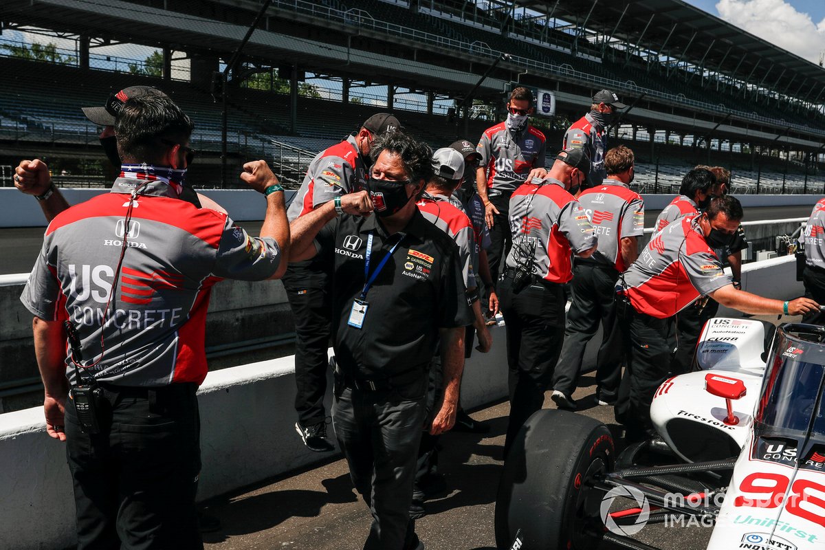 Michael Andretti, Andretti Herta with Marco & Curb-Agajanian Honda, celebra su pole