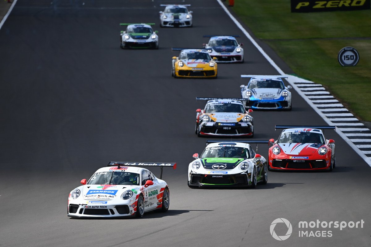 Jordan Love (AUS, Fach Auto Tech, precede Moritz Sager, Dinamic Motorsport e Daan van Kujik, Team GP Elite