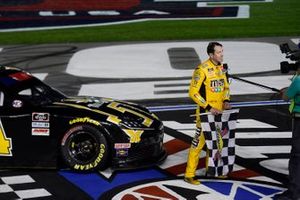 Race Winner Kyle Busch, Joe Gibbs Racing, Toyota