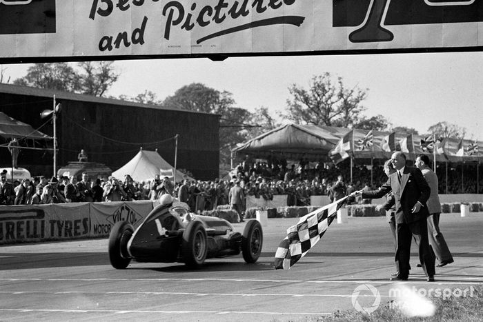Reg Parnell, Alfa Romeo 158
