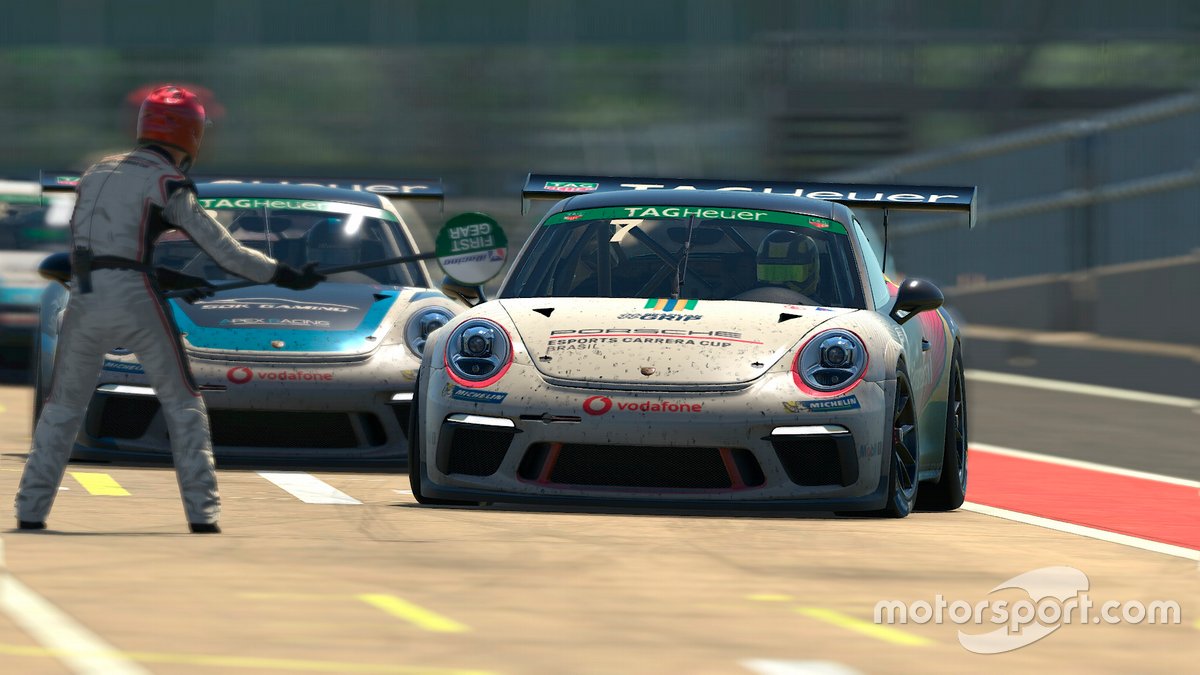 Jeff Giassi na Porsche TAG Heuer Esports Supercup