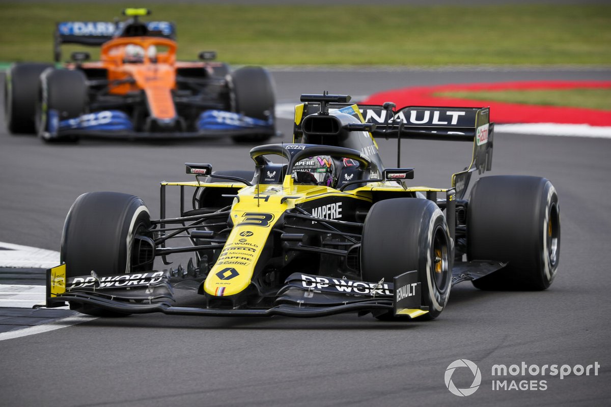 Daniel Ricciardo, Renault F1 Team R.S.20, Lando Norris, McLaren MCL35