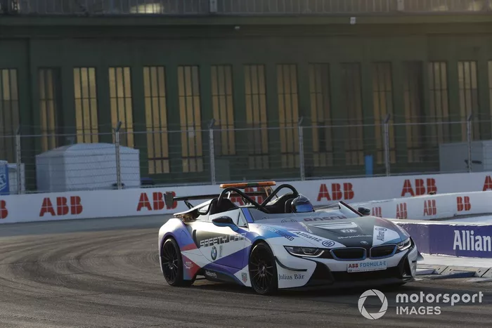 BMW i8 Safety car 