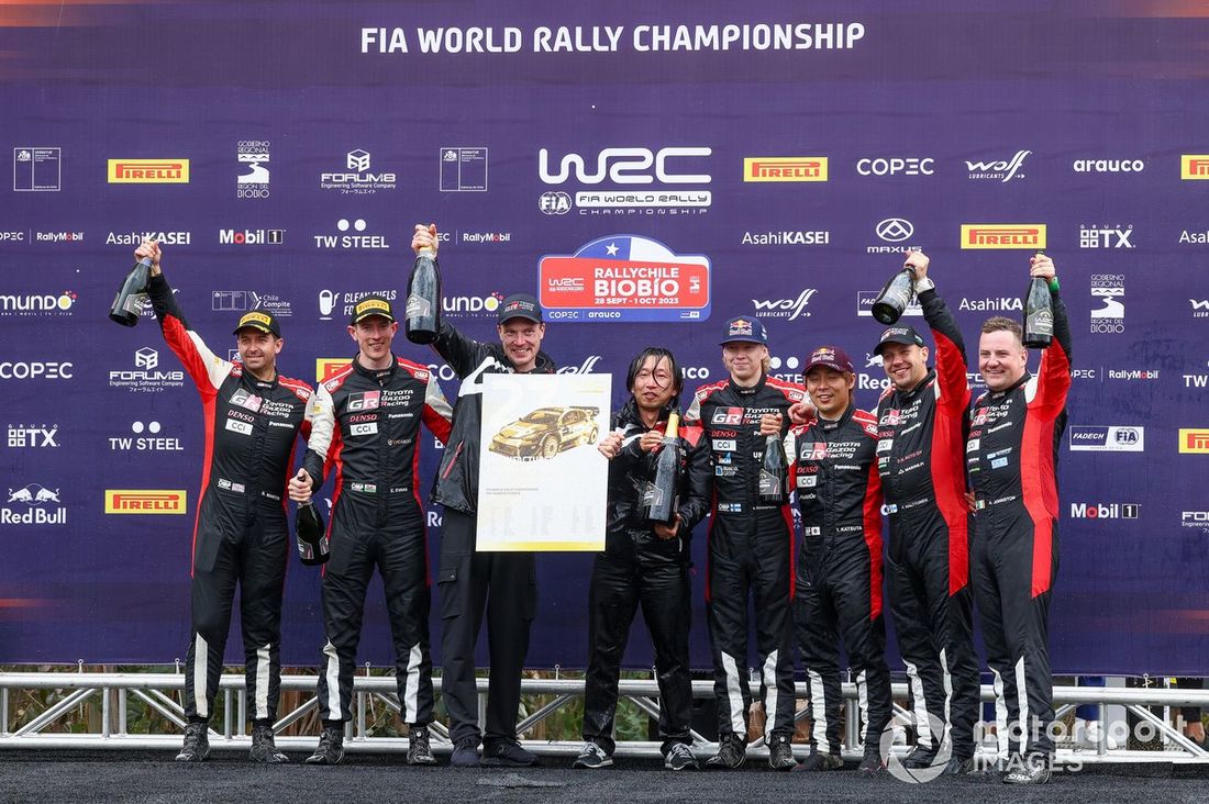 Podio: Elfyn Evans, Scott Martin, Toyota Gazoo Racing WRT Toyota GR Yaris Rally1, Takamoto Katsuta, Aaron Johnston, Toyota Gazoo Racing WRT NG Toyota GR Yaris Rally1, Kalle Rovanperä, Jonne Halttunen, Toyota Gazoo Racing WRT Toyota GR Yaris Rally1, Jari-M