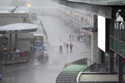 La pioggia si abbatte sull'Indianapolis Motor Speedway