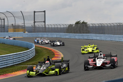 Charlie Kimball, Chip Ganassi Racing Honda, Graham Rahal, Rahal Letterman Lanigan Racing Honda