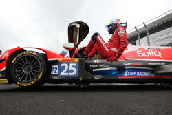 #25 CEFC Manor Oreca 07 Gibson: Roberto Gonzalez, Simon Trummer, Vitaly Petrov