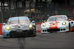 #77 Dempsey Proton Competition Porsche 911 RSR: Christian Ried, Matteo Cairoli, Marvin Dienst, #86 G