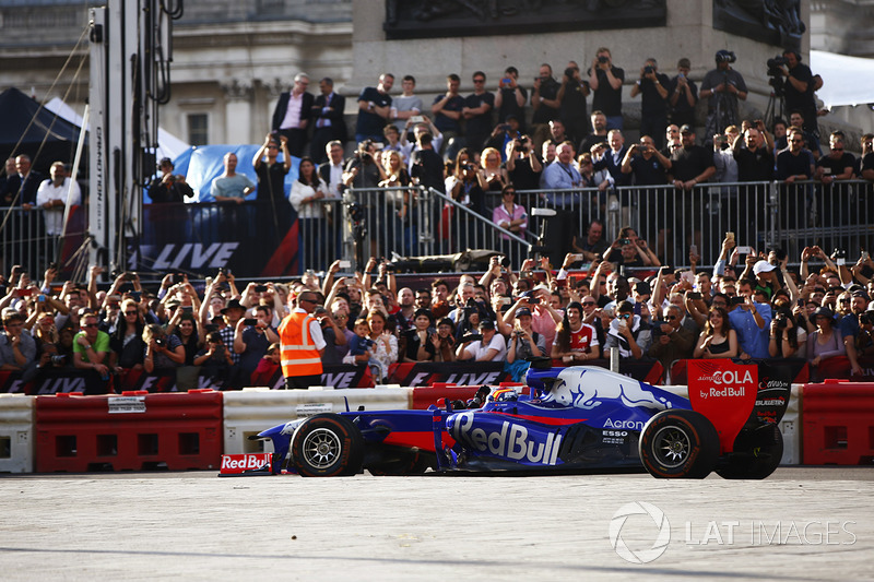 Carlos Sainz Jr., Scuderia Toro Rosso