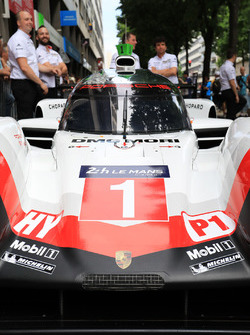 #1 Porsche Team Porsche 919 Hybrid: Neel Jani, Andre Lotterer, Nick Tandy