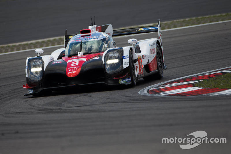 #8 Toyota Gazoo Racing Toyota TS050 Hybrid: Anthony Davidson, Sébastien Buemi, Kazuki Nakajima