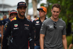 Daniel Ricciardo, Red Bull Racing and Stoffel Vandoorne, McLaren