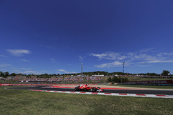 Sebastian Vettel, Ferrari SF70H, Kimi Raikkonen, Ferrari SF70H