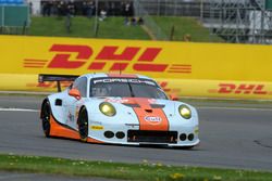 #86 Gulf Racing Porsche 911 RSR: Michael Wainwright, Ben Barker, Nick Foster