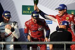 Podium LMGTE Pro : les vainqueurs James Calado, Alessandro Pier Guidi, AF Corse