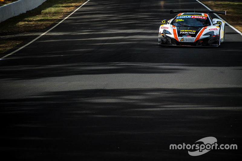 #59 Tekno Autosports / McLaren GT, McLaren 650s GT3: Ben Barnicoat, Jonny Kane, Will Davison