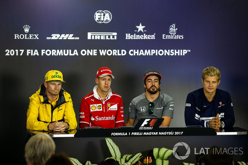Nico Hulkenberg, Renault Sport F1 Team RS17, Sebastian Vettel, Ferrari, Fernando Alonso, McLaren and Marcus Ericsson, Sauber in the Press Conference