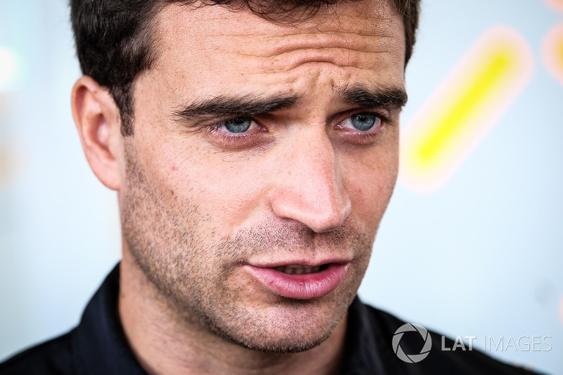 №7. <img src="https://cdn-1.motorsport.com/static/img/cfp/0/0/0/0/21/s3/belgium-2.jpg" alt="" width="20" height="12" /> Жером д'Амброзио, Dragon Racing