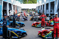 Gruppenfoto: Alle Teams der Formel E 2016/2017