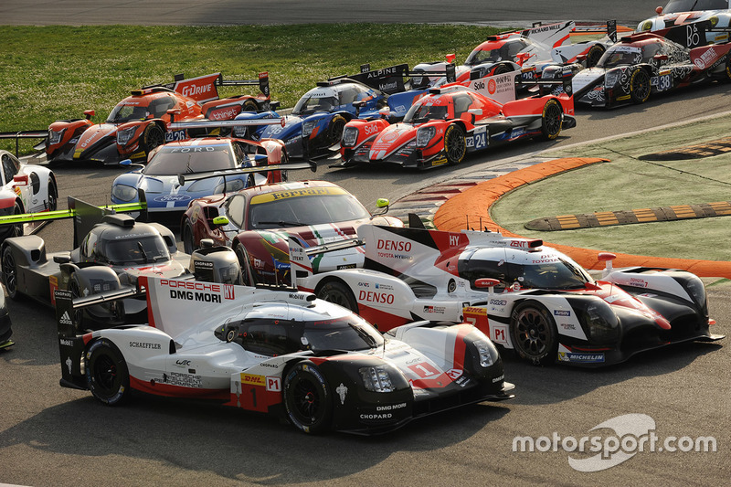 Foto de grupo del FIA WEC 2017