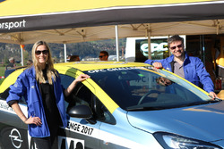 Miss Yokohama, Romana Möckli, und Fabio Gubitosi, Opel Corsa OPC, Opel Team Suisse
