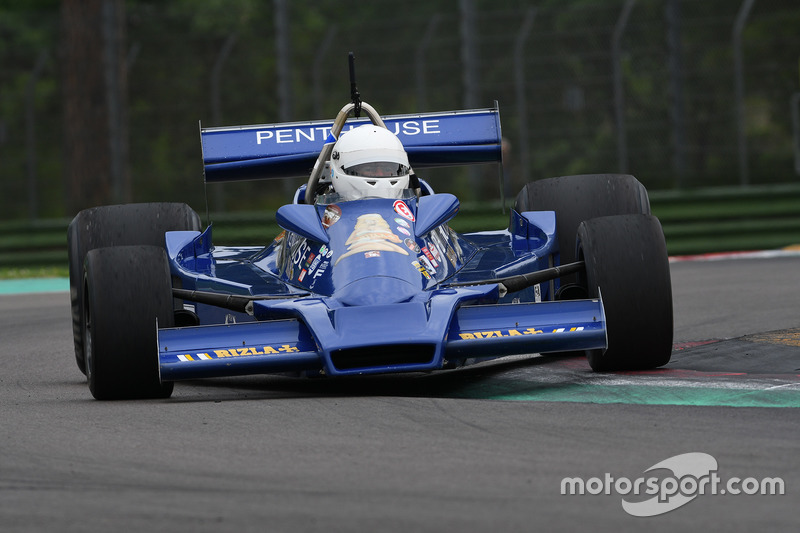 Williams FW07