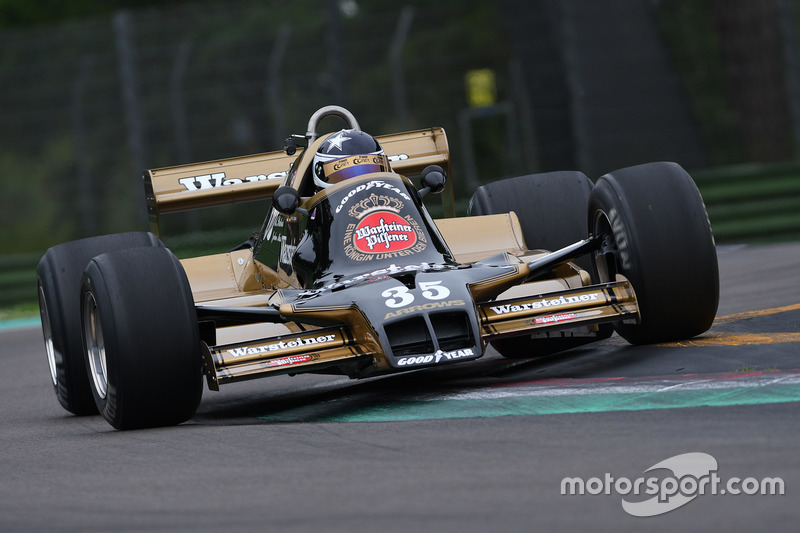 Arrows A1