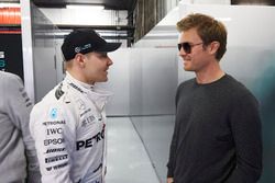 Valtteri Bottas, Mercedes F1 Team et le champion du monde Nico Rosberg