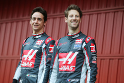 Эстебан Гутьеррес, Haas F1 Team и Ромен Грожан, Haas F1 Team представляют Haas VF-16