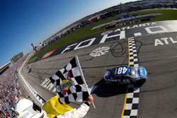 Jimmie Johnson, Hendrick Motorsports Chevrolet wint de race