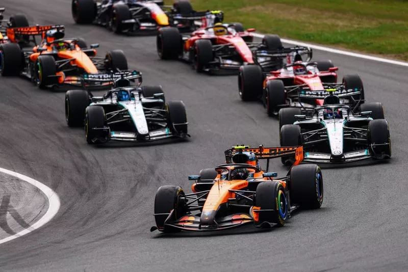 Andrea Kimi Antonelli, Mercedes, George Russell, Mercedes, Lando Norris, McLaren