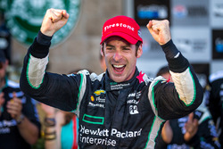 Le vainqueur et Champion 2016 Simon Pagenaud, Team Penske Chevrolet
