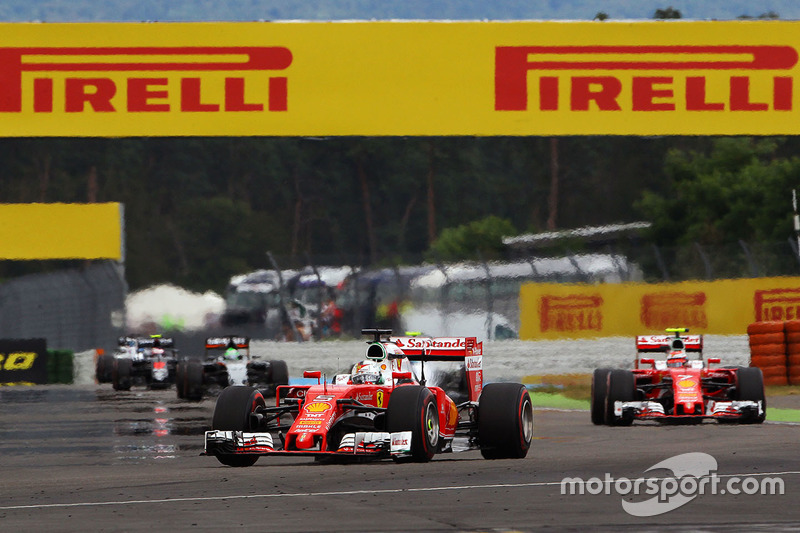 A Ferrari foi mera figurante neste domingo: Sebastian Vettel foi o quinto, com Kimi Räikkönen em sexto.