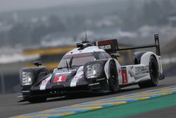 #1 Porsche Team Porsche 919 Hybrid: Timo Bernhard, Mark Webber, Brendon Hartley
