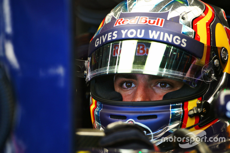 Se Verstappen perde feio para Ricciardo, o piloto que foi "rebaixado" da Red Bull, Daniil Kvyat, também tem o mesmo placar contra Carlos Sainz Jr.: 7 a 2 para o espanhol.