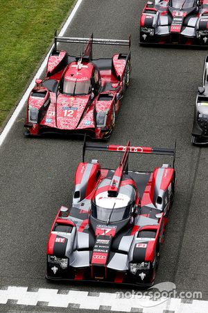 La tradicional toma de la foto oficial Le Mans