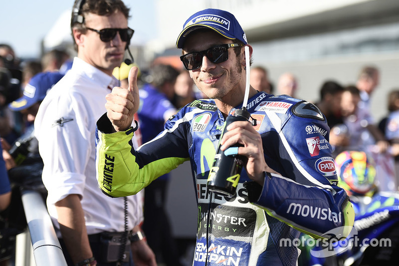 Valentino Rossi superou Márquez no fim e conquistou a pole.