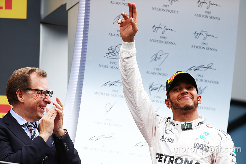 2016 - Lewis Hamilton