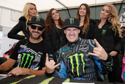 Andreas Bakkerud, Ken Block, Hoonigan Racing Division ve Monster kızları