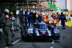 #2 Porsche Team Porsche 919 Hybrid: Romain Dumas, Neel Jani, Marc Lieb